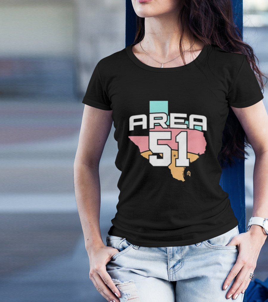 San Antonio Spurs Area 51 Texas Basketball Theme T-Shirt