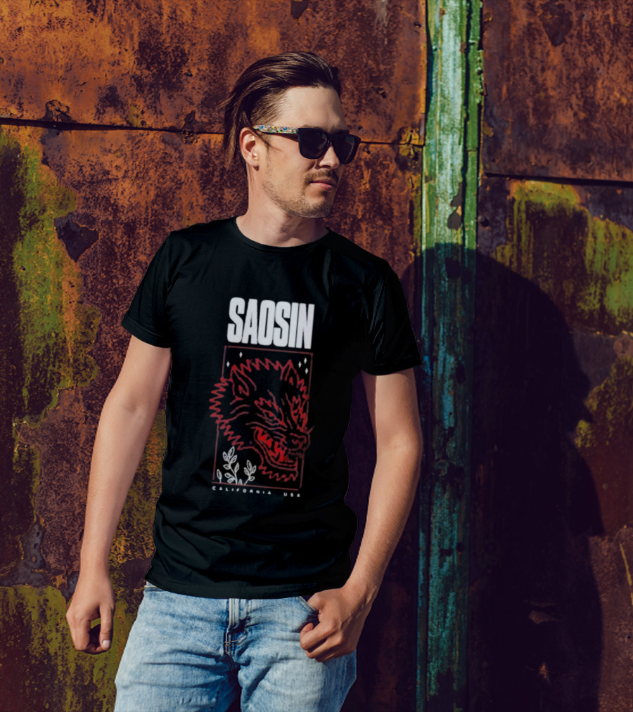 Saosin California USA Wolf Red Outline Design T-Shirt