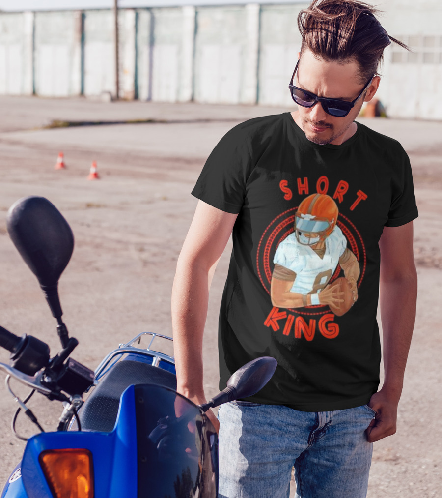 Cleveland Browns Short King Football Player Fan Favorite T-Shirt