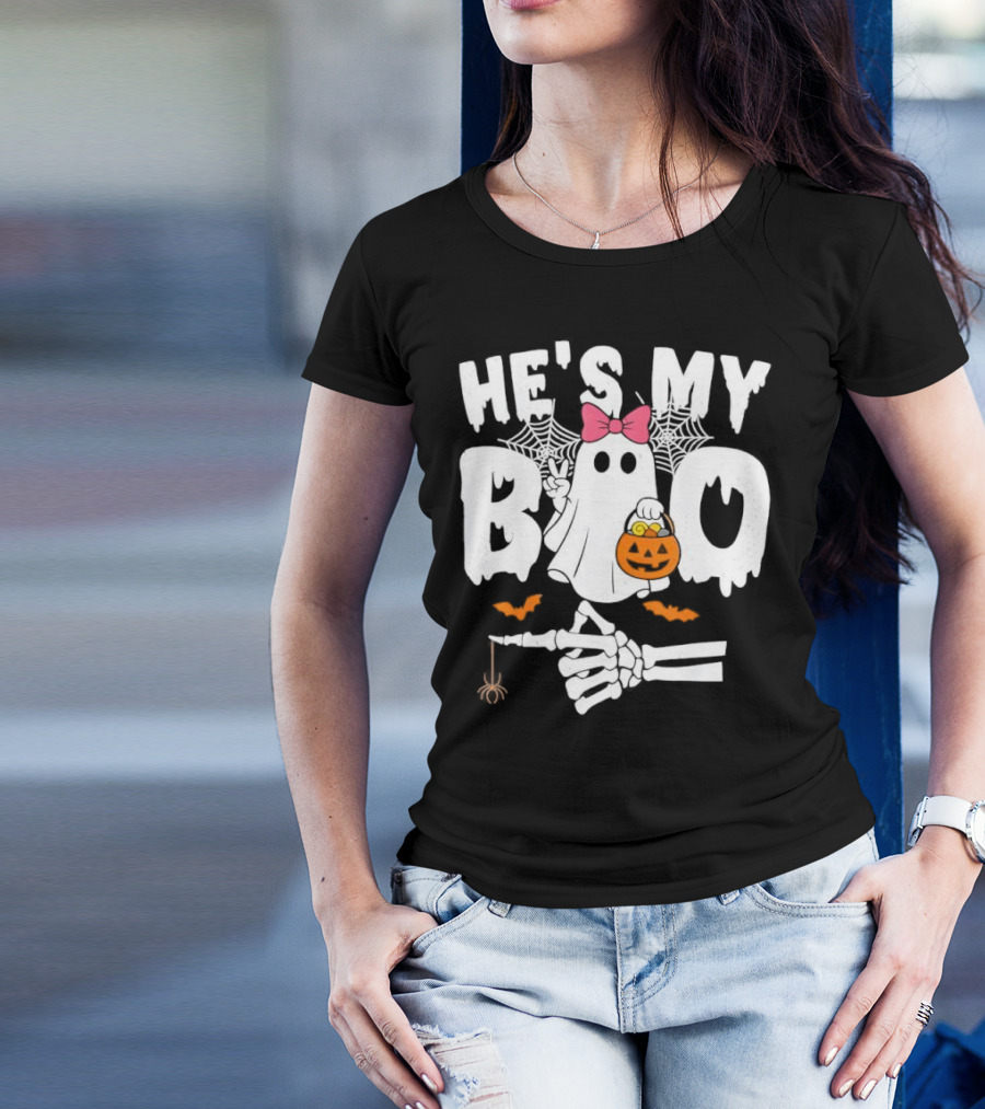 He’s My Boo Pink Bow Ghost With Pumpkin Candy Basket And Skeleton Hand Halloween T-Shirt