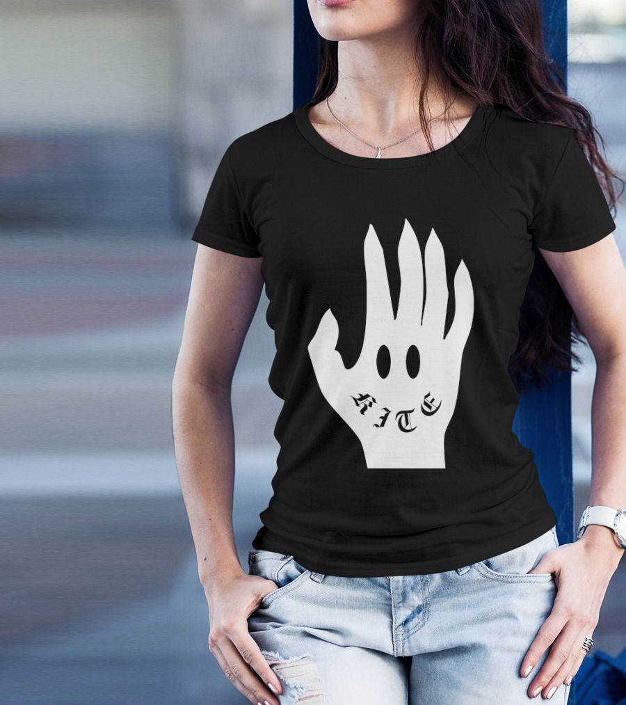 Kite Smile Hand By Stefan Fält T-Shirt