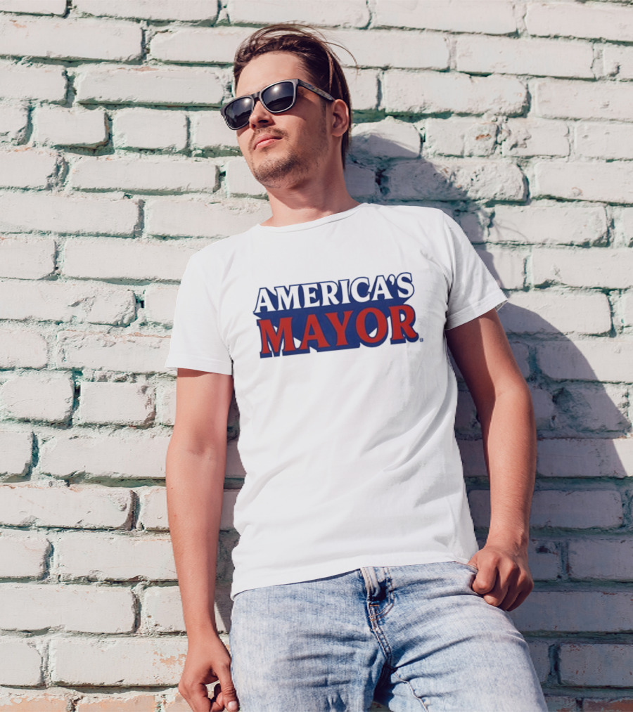 Aidan Hutchinson Number 97 Face Illustration T-Shirt