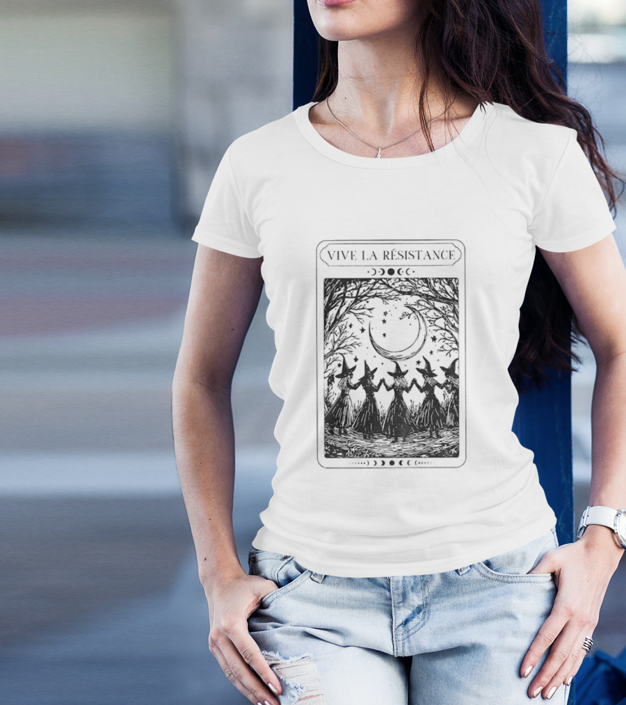 Vive La Resistance Crescent Moon Witches Tarot Card Halloween Feminist Anti Patriarchy T-Shirt
