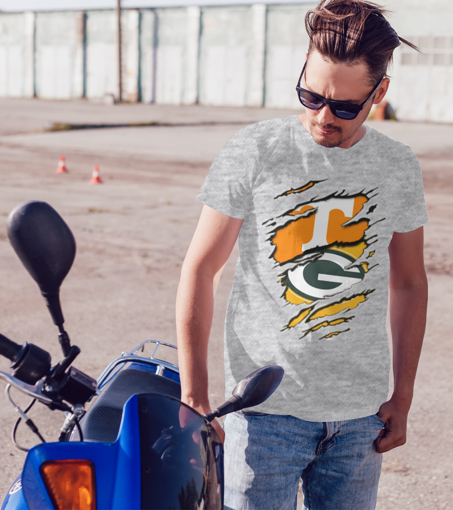 Tennessee Vols And Green Bay Packers Torn Logo Fusion T-Shirt