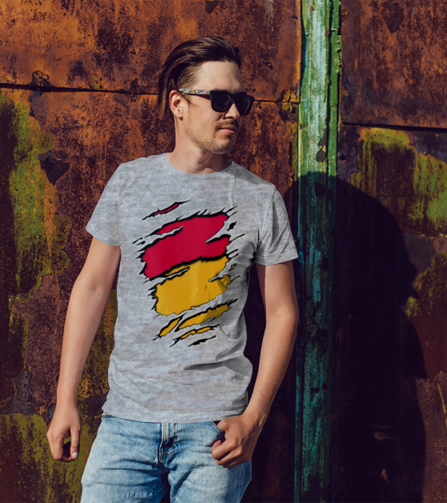 Pac Bra Claw Marks Design Red Yellow Scratch Marks T-Shirt