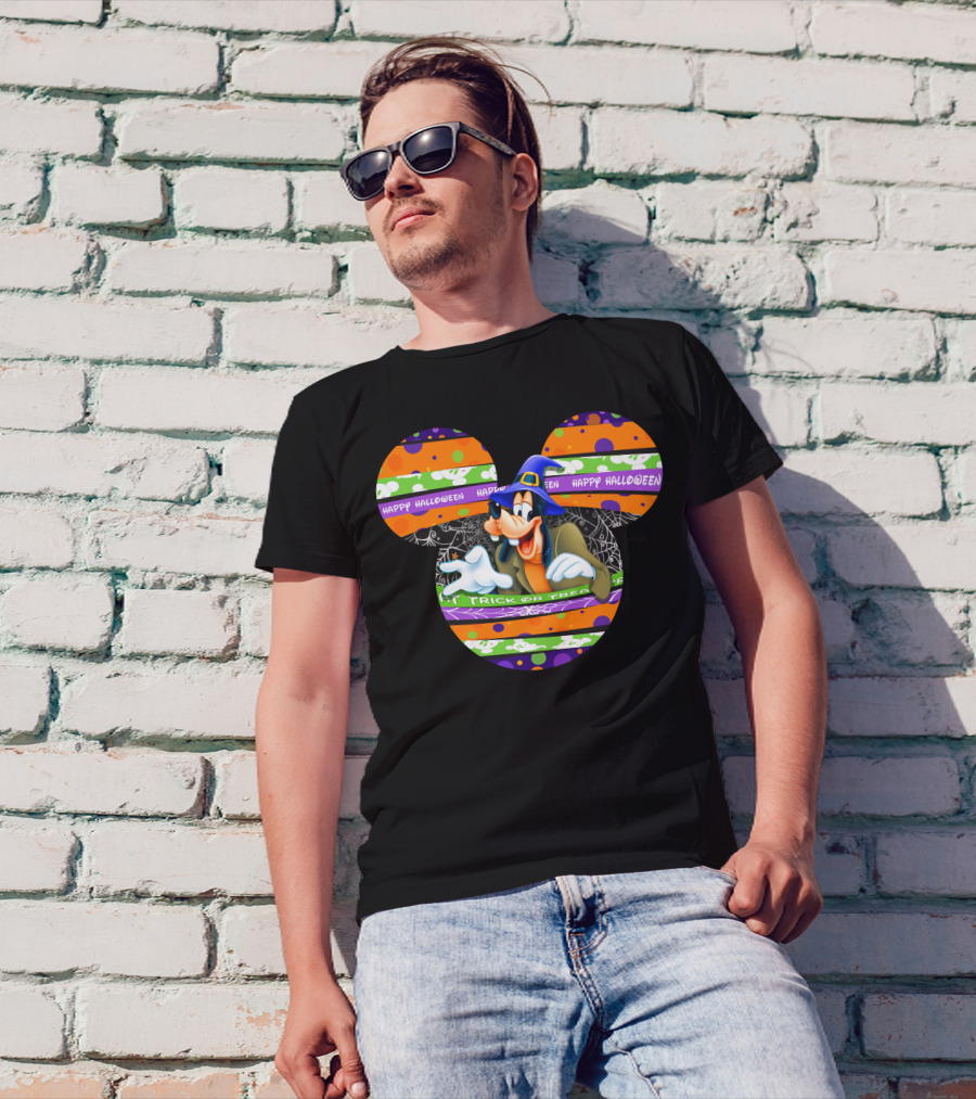 Goofy Happy Halloween Trick Or Treat Mickey Hat T-Shirt