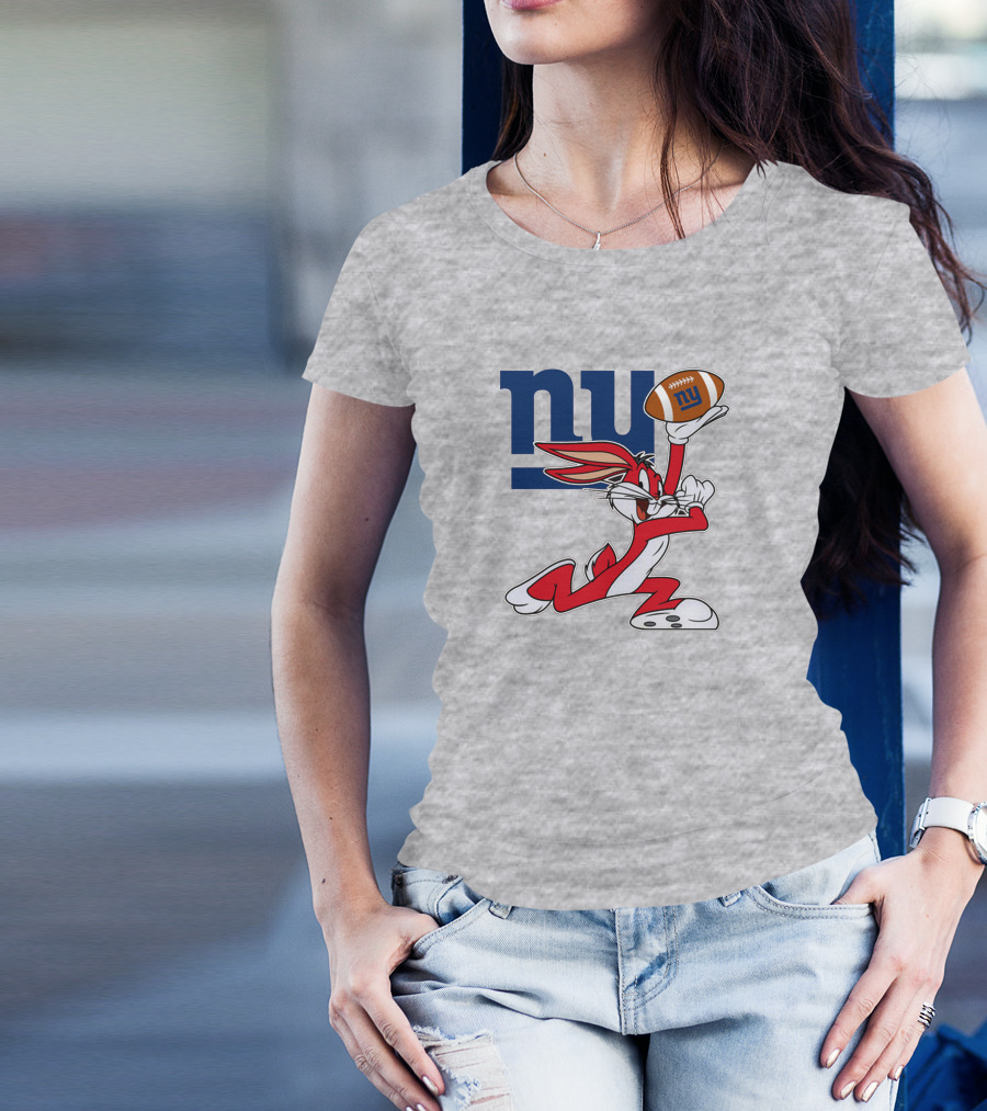 New York Giants Bugs Bunny Football T-Shirt