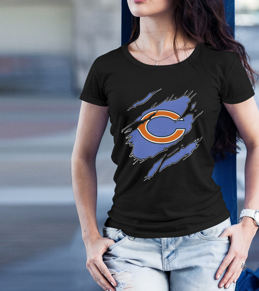 Chicago Bears Iconic C Logo In Claw Marks T-Shirt