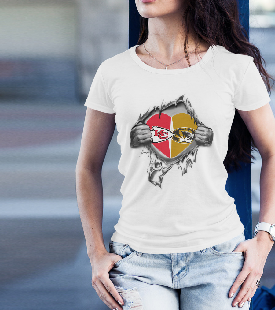 Kansas City Chiefs Missouri Tigers Heart Logo Chiefs Arrowhead Tigers Mascot T-Shirt