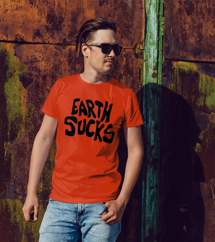 Kea Earth Sucks Earth Sucks Black Text T-Shirt