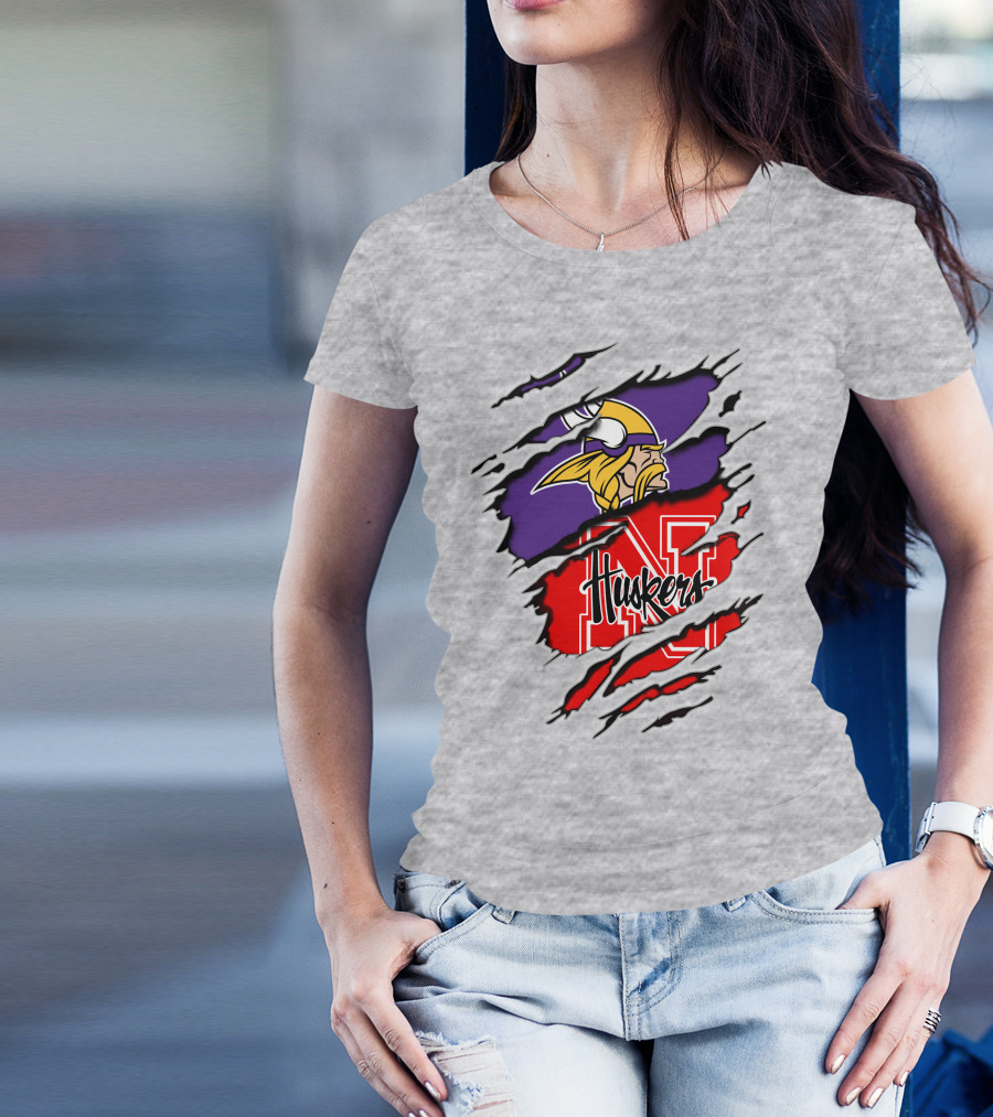 Vikings Huskers Ripped Logo Blend T-Shirt