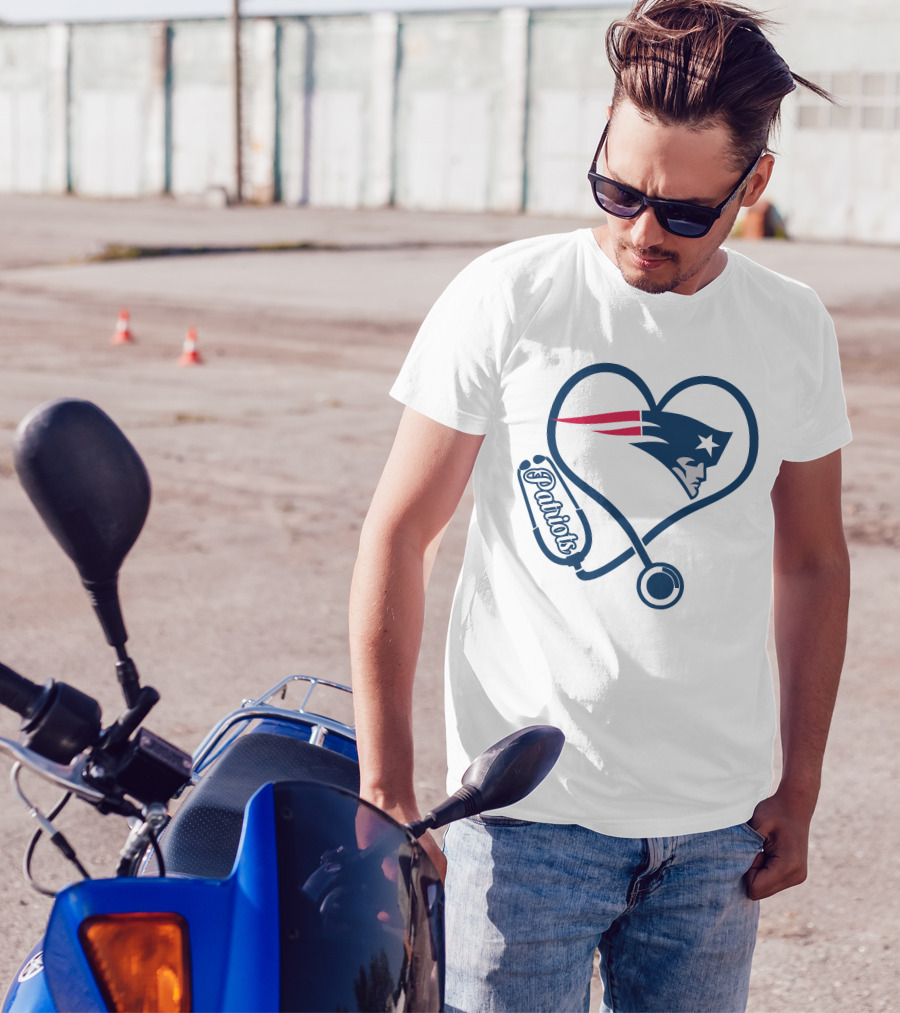Nurse Heart Stethoscope New England Patriots T-Shirt