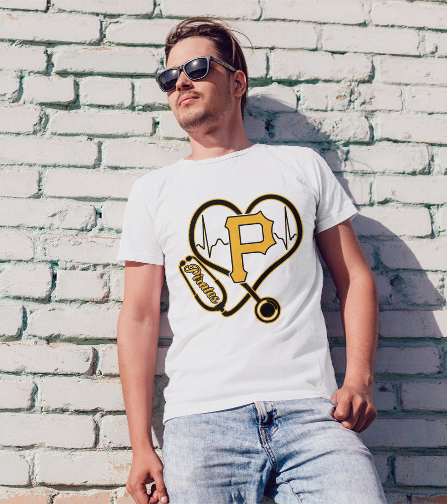 Nurse Heartbeat Stethoscope Pittsburgh Pirates Fan Love T-Shirt