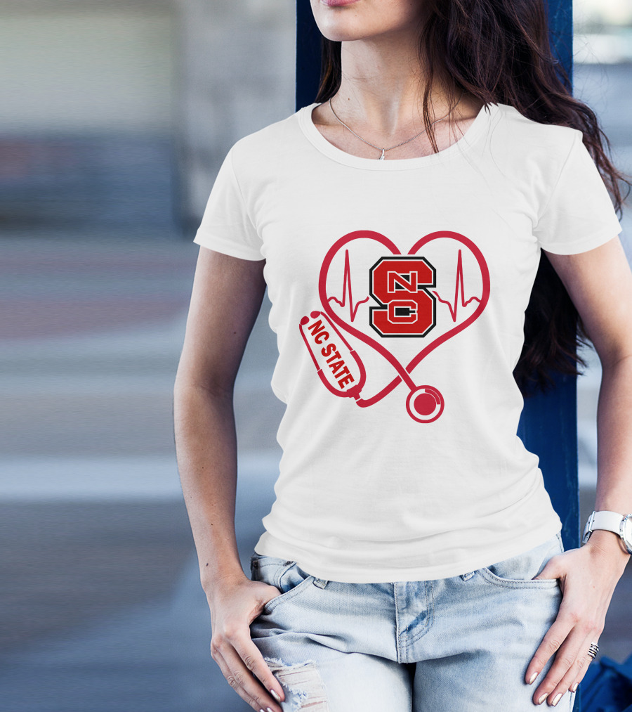Nc State Wolfpack Heartbeat Nurse Love T-Shirt