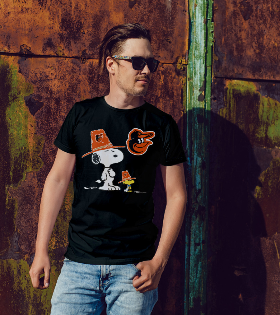 Snoopy Woodstock Orioles Thanksgiving Pilgrim Hats T-Shirt