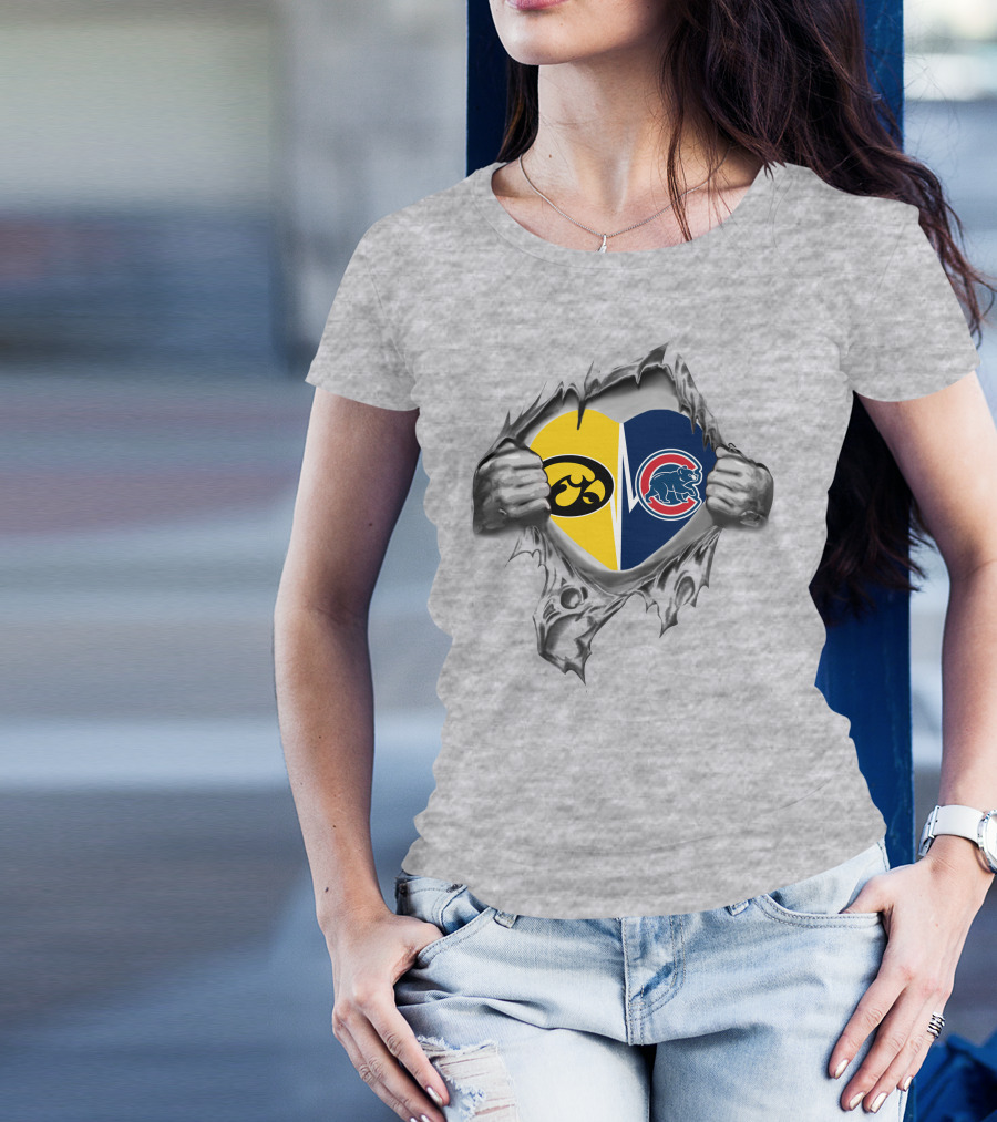 Iowa Hawkeyes Cubs Heart Logo Peeling T-Shirt