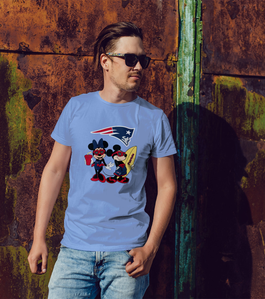 Patriots Mickey And Minnie Vacation With Surfboard And Drink T-Shirt