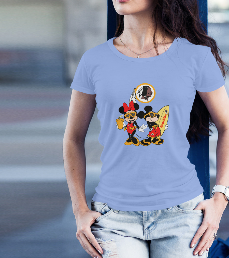 Redskins Mickey And Minnie Vacation Fun With Surfboard And Drink T-Shirt