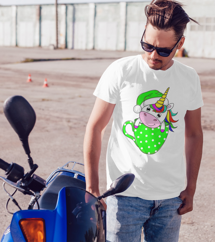 Funny Christmas Unicorn In Santa Hat With Green Polka Dot Cup T-Shirt