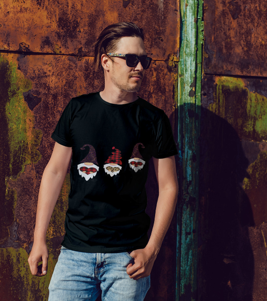 Valentine's Day Love Gnomes With Plaid And Leopard Hearts T-Shirt