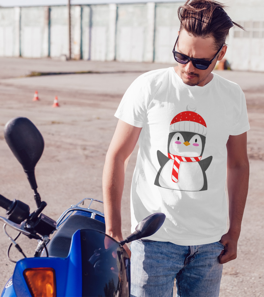 Pinguine Wearing Red Hat And Scarf Resembling A Snowman T-Shirt