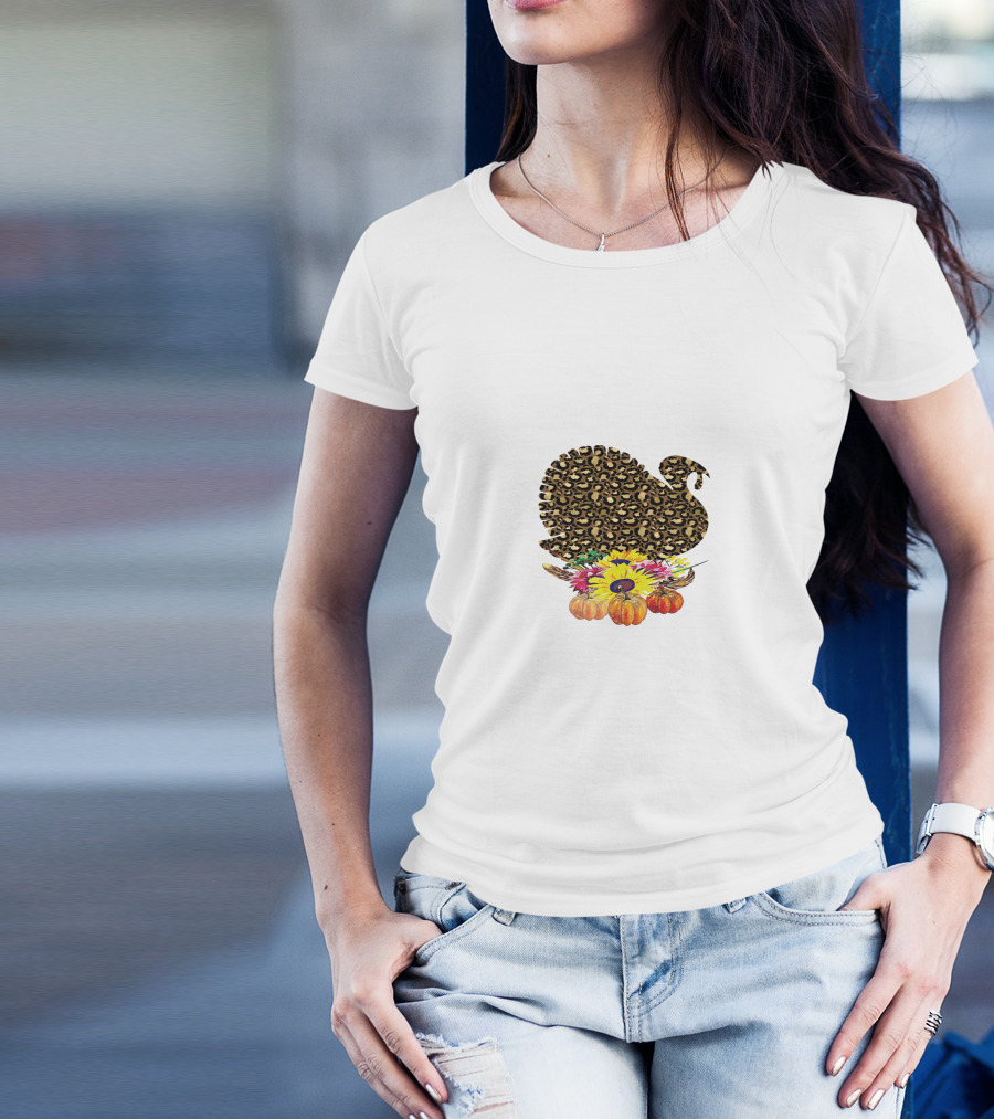 Leopard Turkey Thanksgiving With Floral Pumpkin Arrangement T-Shirt