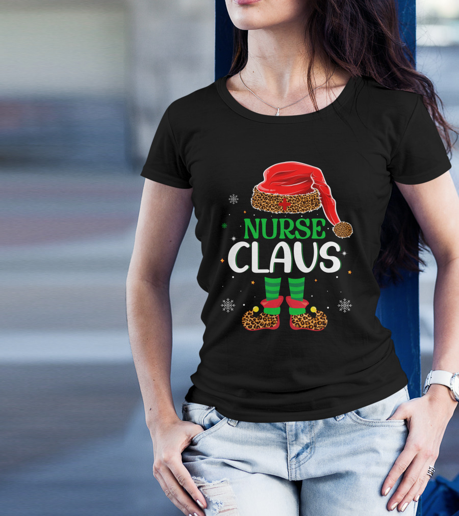 Nurse Claus Christmas Santa Hat Leopard Print Snowflakes T-Shirt