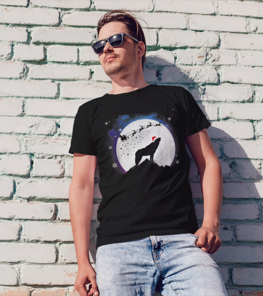 Wolf Santa Hat Full Moon Christmas Night T-Shirt