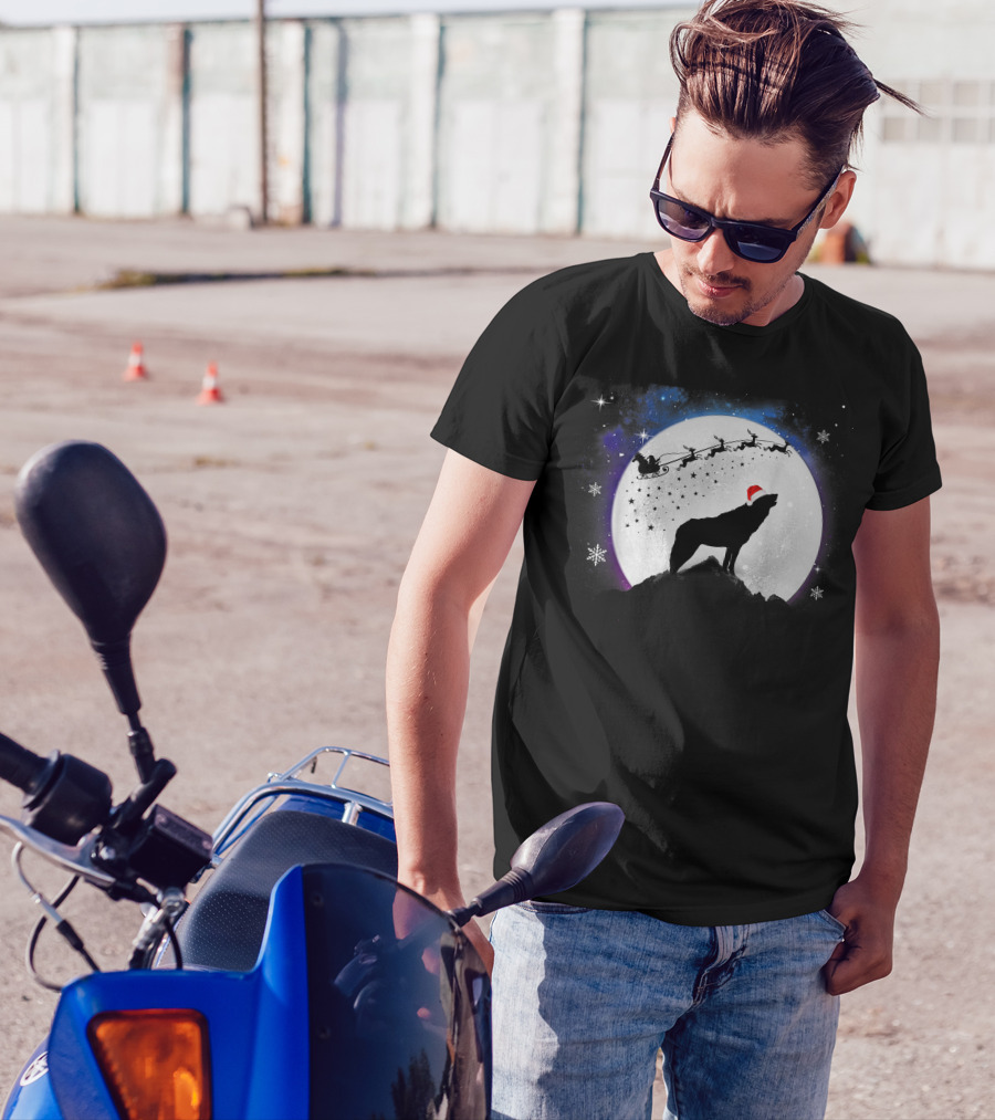Wolf Santa Hat Full Moon Christmas Night T-Shirt