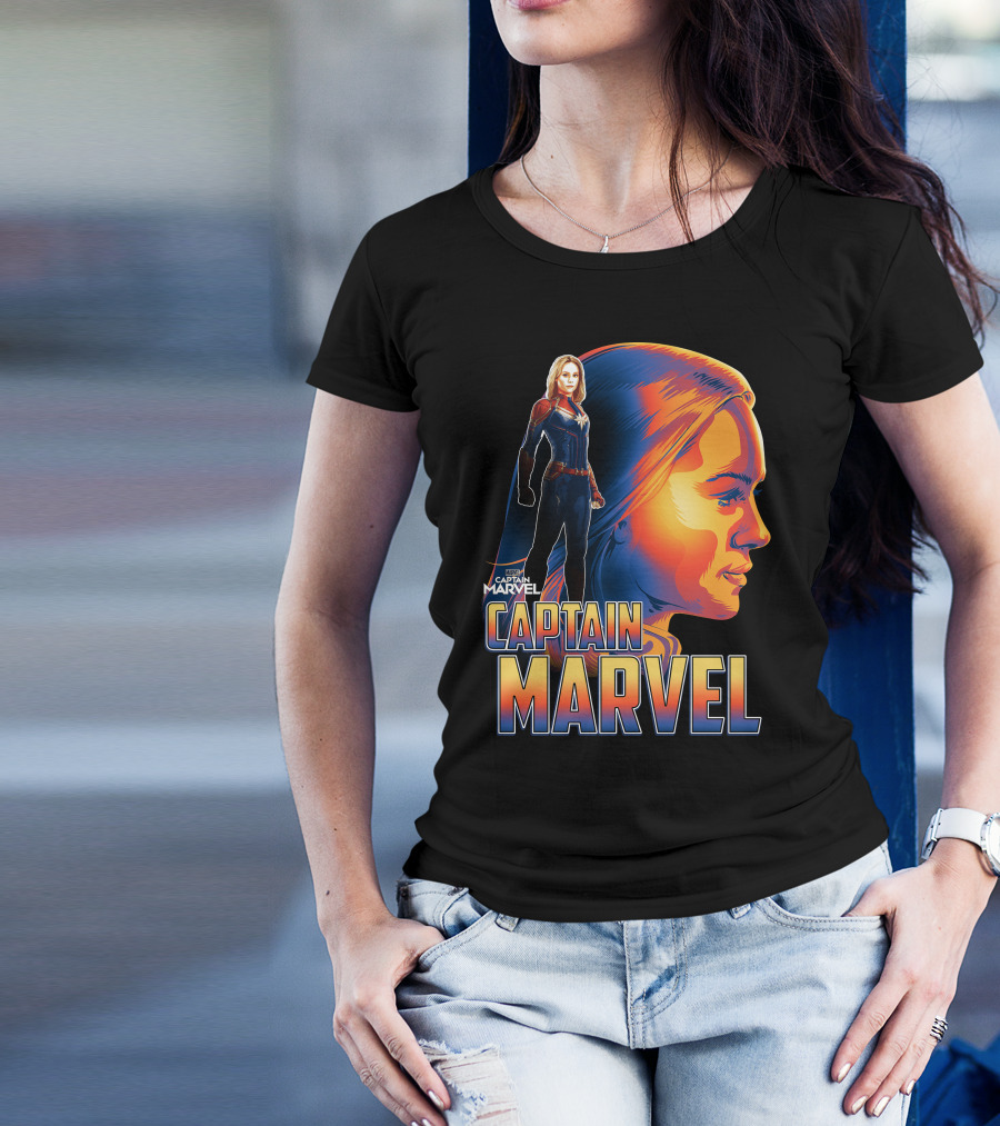 Captain Marvel Heroic Sunset Profile T-Shirt