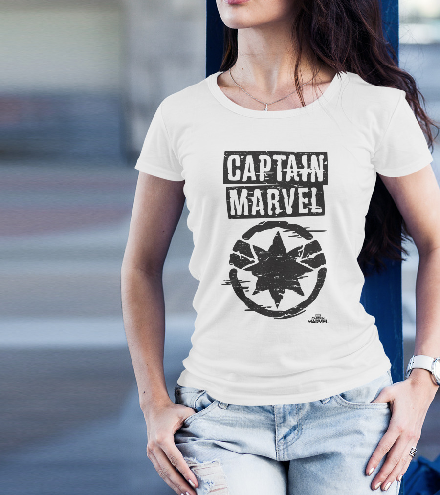 Captain Marvel Distressed Star Emblem With Painted Circle T-Shirt