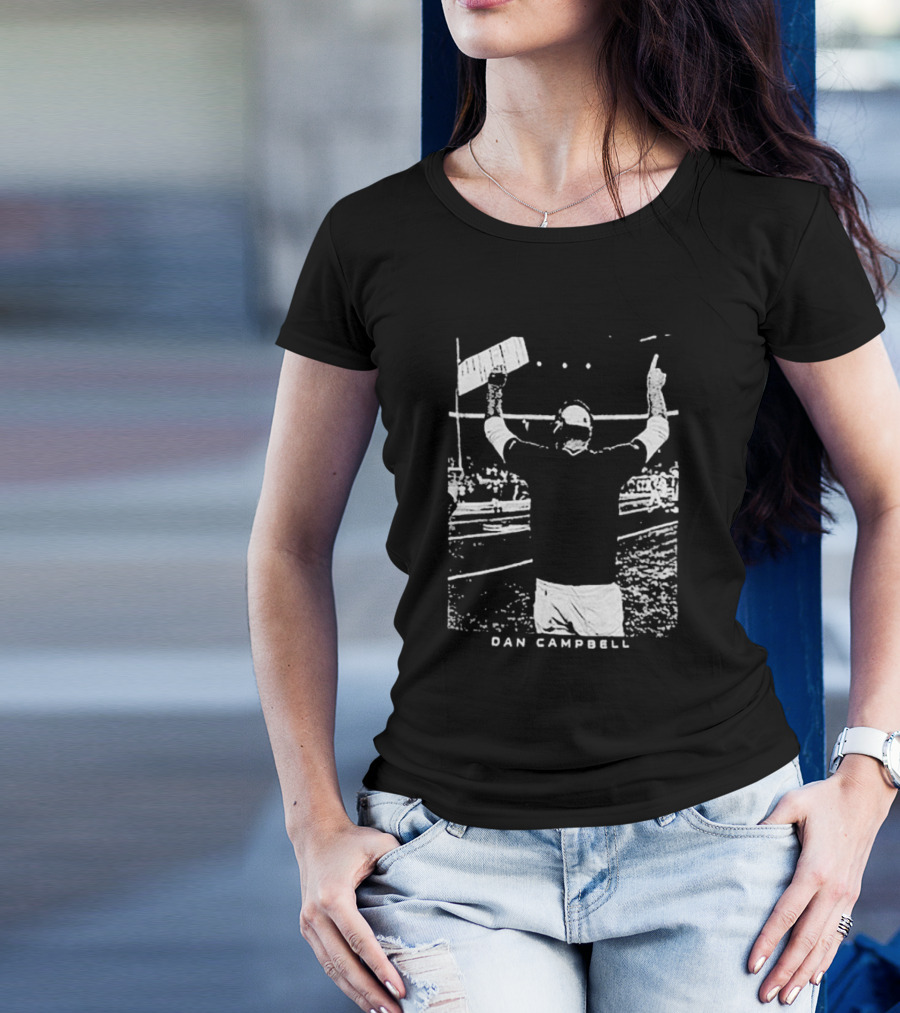 Dan Campbell Detroit Lions Majestic Threads Coach Victory Pose T-Shirt