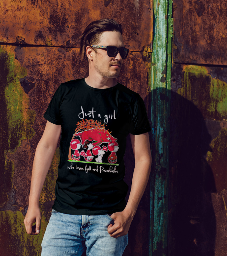 Just A Girl Who Loves Fall And Razorbacks With Peanuts Characters Under Autumn Tree T-Shirt