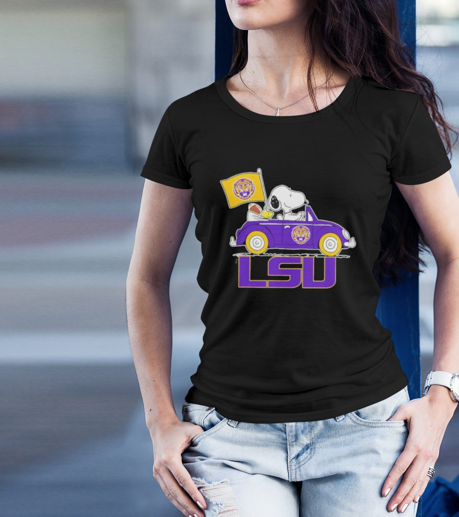 Snoopy And Woodstock Driving Purple LSU Car With Flag T-Shirt
