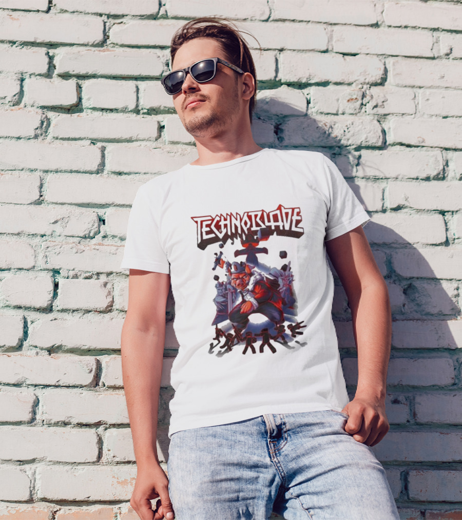 Technoblade Warrior Pig With Sword And Crown T-Shirt