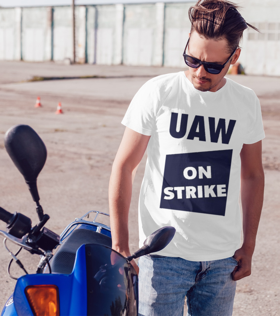 Sara Nelson Uaw On Strike Solidarity Message T-Shirt