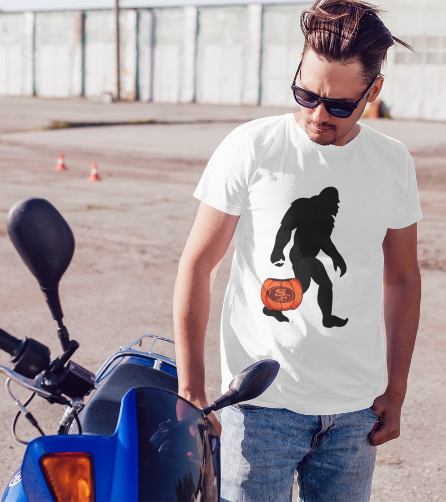 San Francisco 49ers Bigfoot Halloween Pumpkin T-Shirt