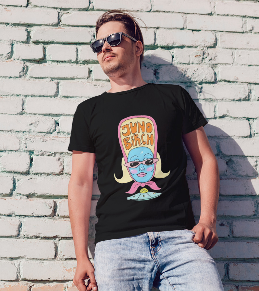 Juno Birch Retro Alien Cartoon T-Shirt