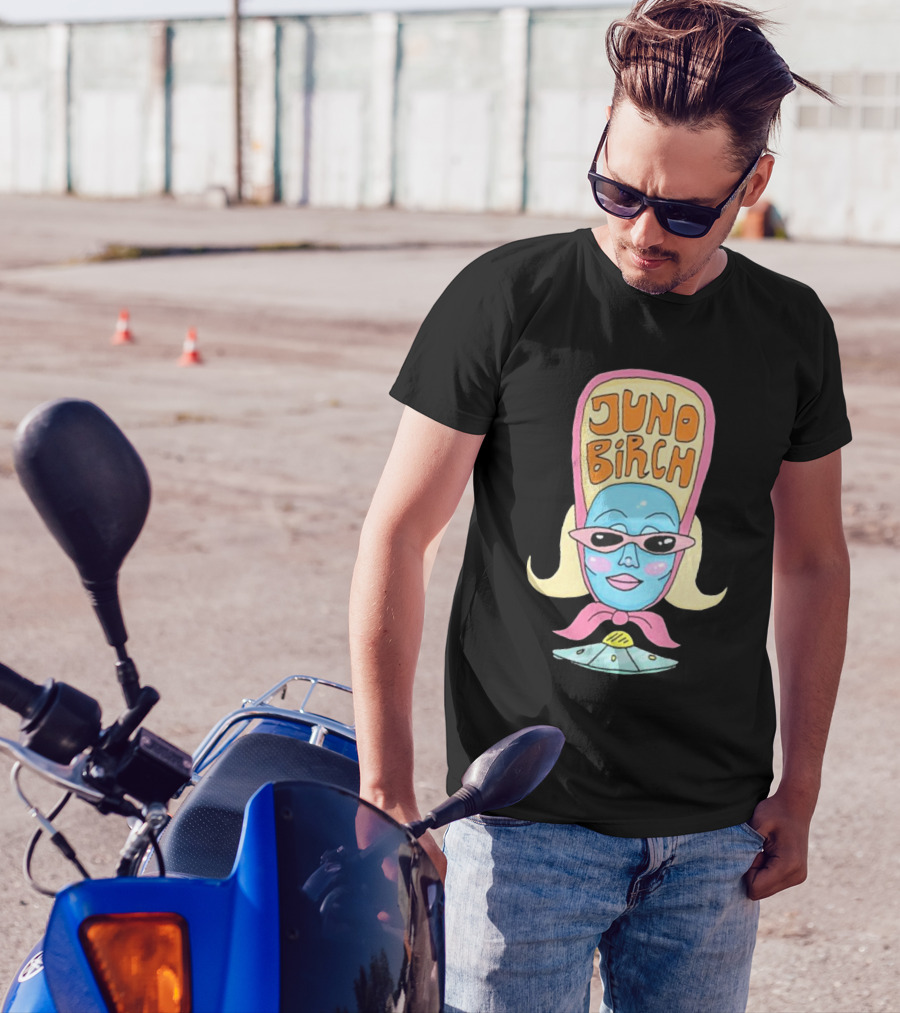 Juno Birch Retro Alien Cartoon T-Shirt