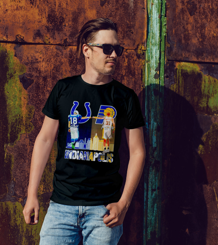 Indianapolis Colts Peyton Manning 18 Reggie Miller 31 Indiana Pacers Indianapolis Skyline T-Shirt