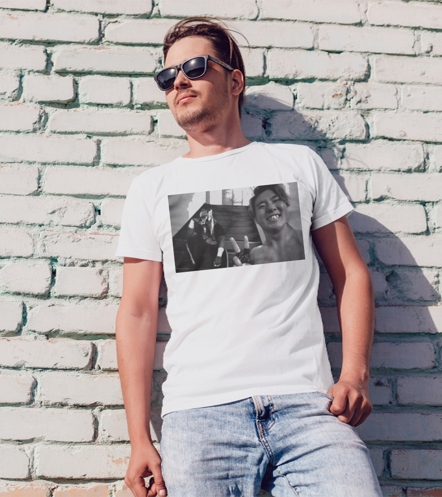 Master Wato El Desperado Peace Sign Selfie Stairs T-Shirt