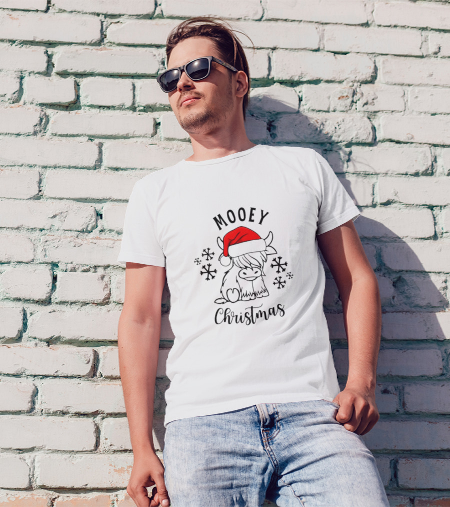 Mooey Christmas Santa Hat Snowflakes T-Shirt