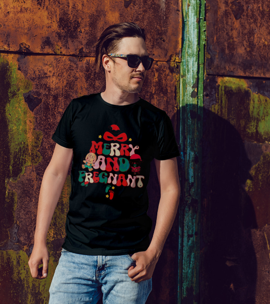 Merry And Pregnant Christmas Tree Baby Reveal With Santa Hat And Gingerbread People T-Shirt