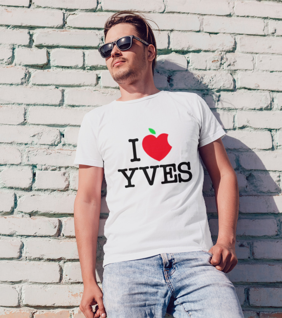 I Heart Apple Yves Red Apple T-Shirt