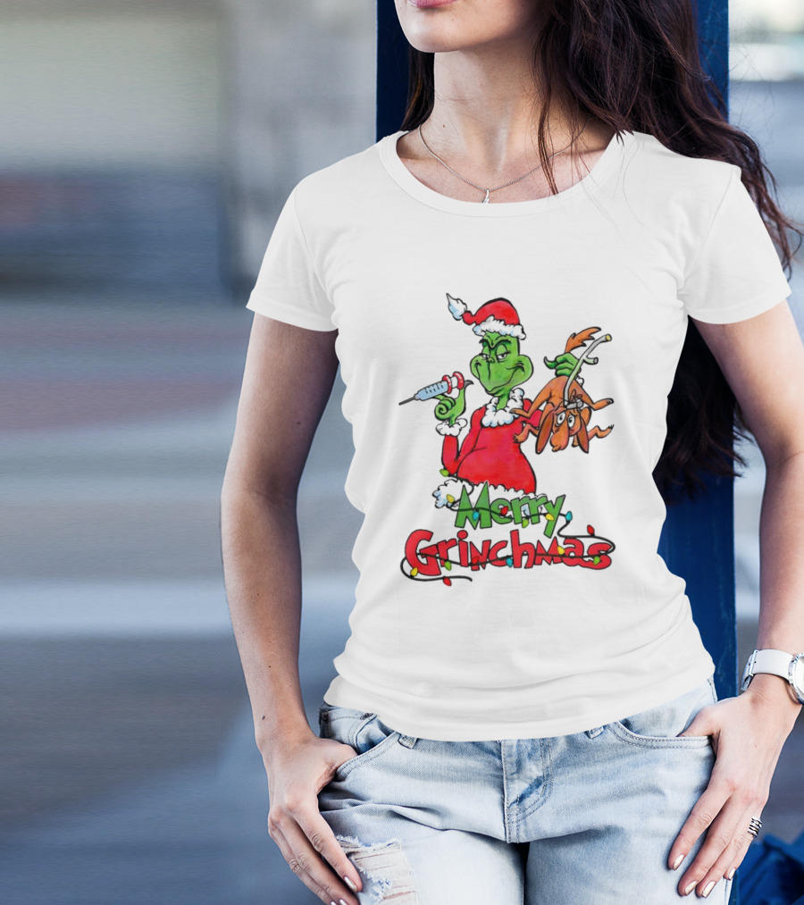 Merry Grinchmas Nurse Christmas Grinch With Syringe And Reindeer Dog T-Shirt