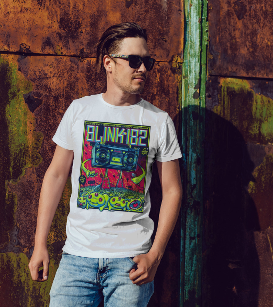 Blink-182 July 10th 2012 Motorpoint Arena Cardiff United Kingdom Boombox Alien Creature T-Shirt