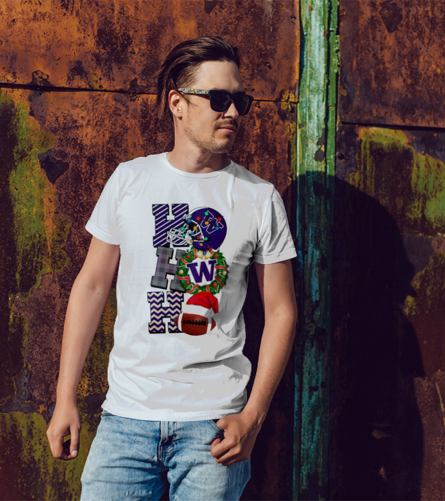 Washington Huskies Football Christmas Ho Ho Ho Festive Sports Helmet Wreath T-Shirt