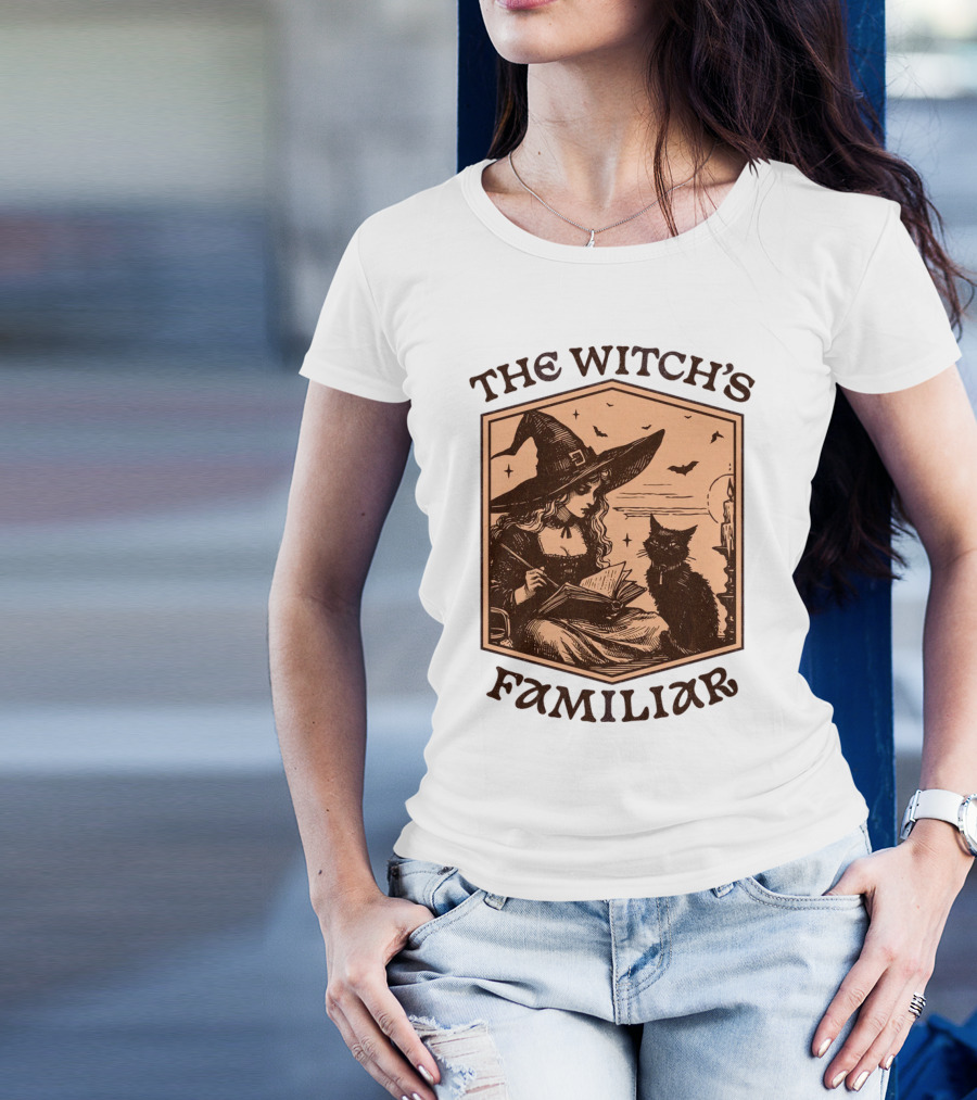 The Witch's Familiar Halloween Vintage Witch And Cat T-Shirt