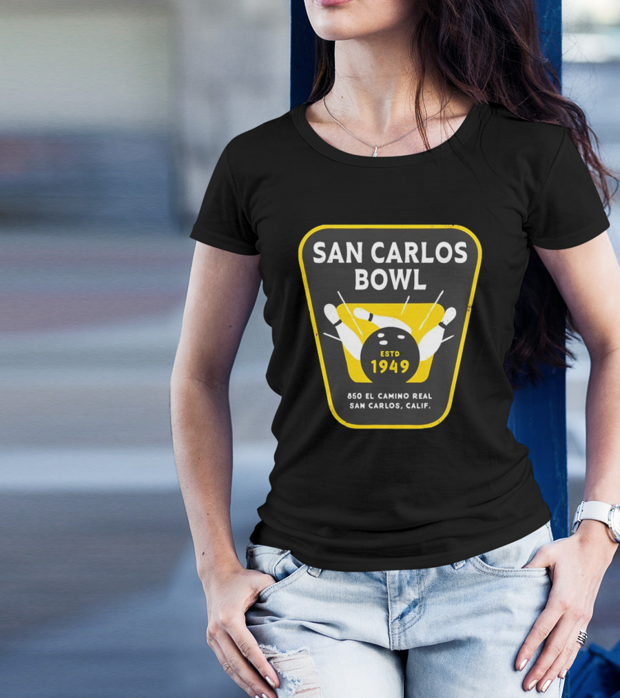 San Carlos Bowl 1949 Vintage Bowling Alley San Carlos Calif 850 El Camino Real T-Shirt