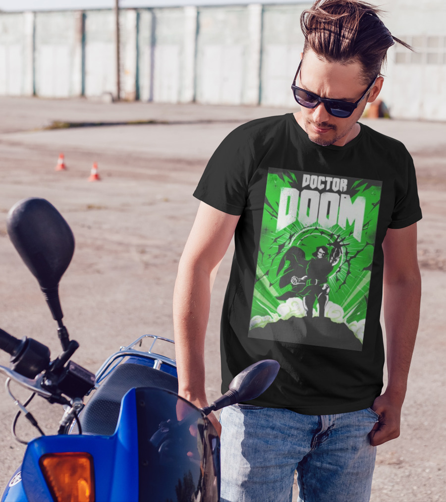 Doctor Doom Doomsday Green Energy Burst Comic Style Villain Power Stance T-Shirt